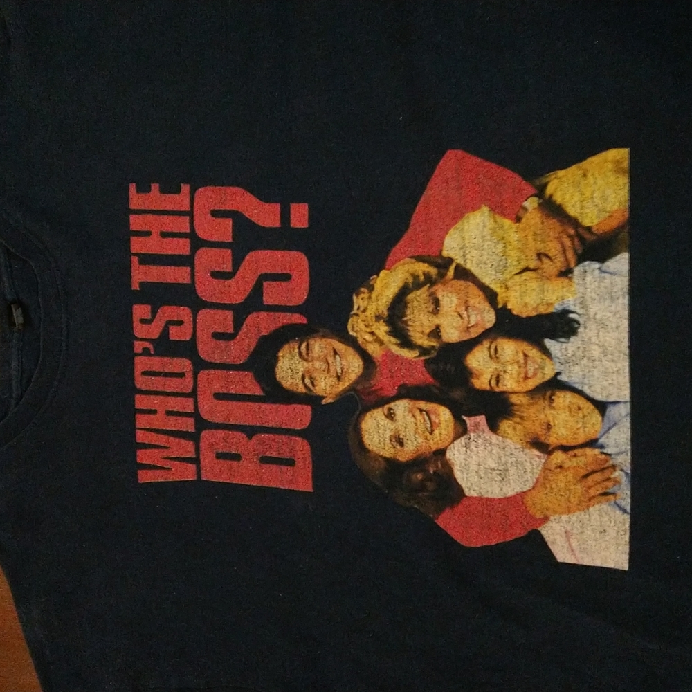 Who's the boss XL tshirt